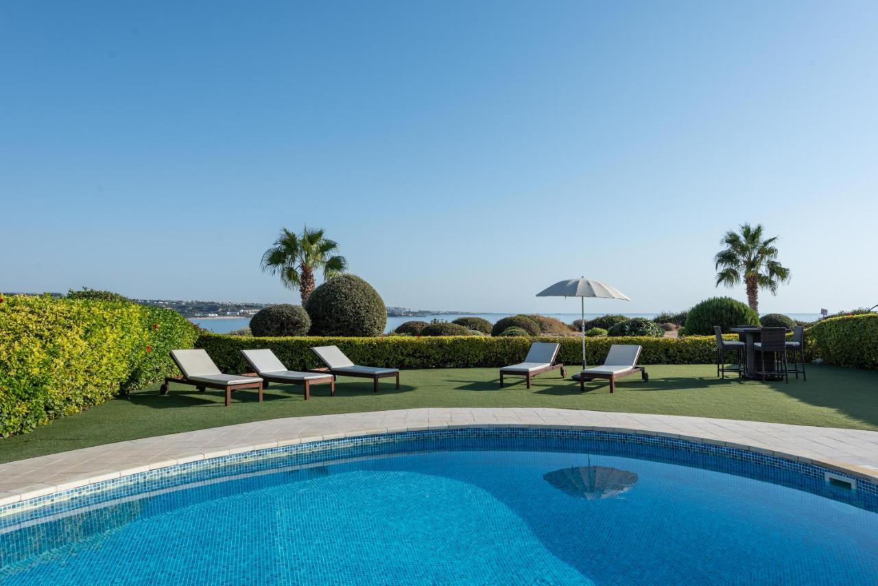 Villa Marina Sunrise By Ezoria Villas Coral Bay Exteriör bild