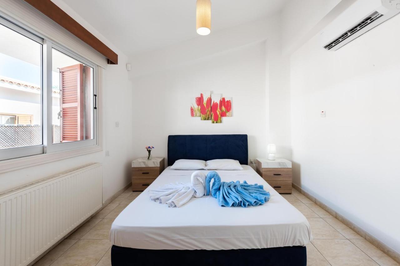 Villa Marina Sunrise By Ezoria Villas Coral Bay Exteriör bild