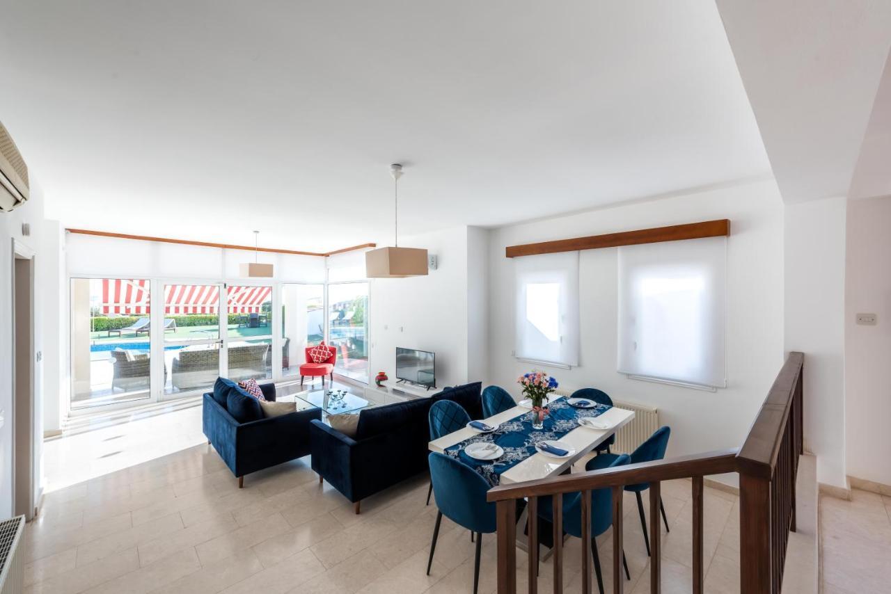 Villa Marina Sunrise By Ezoria Villas Coral Bay Exteriör bild