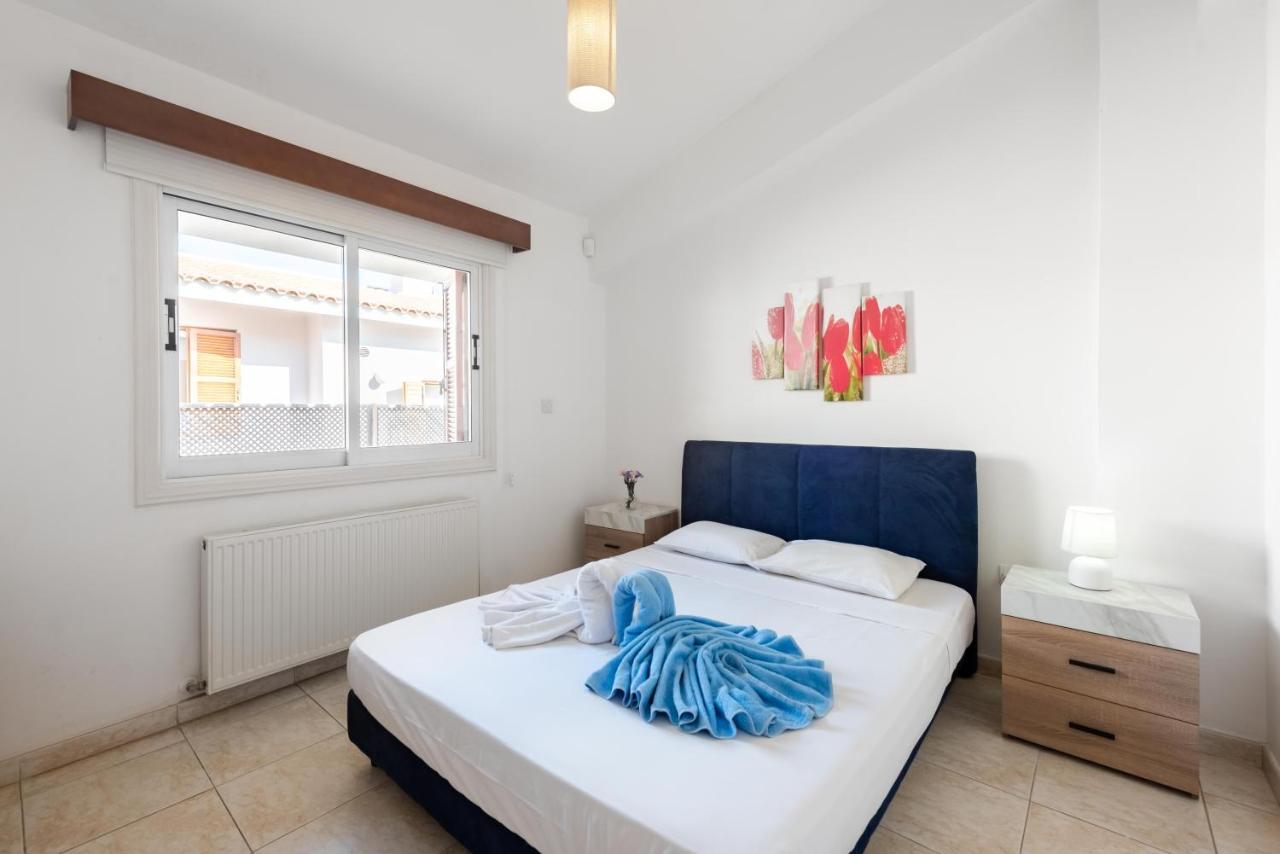 Villa Marina Sunrise By Ezoria Villas Coral Bay Exteriör bild